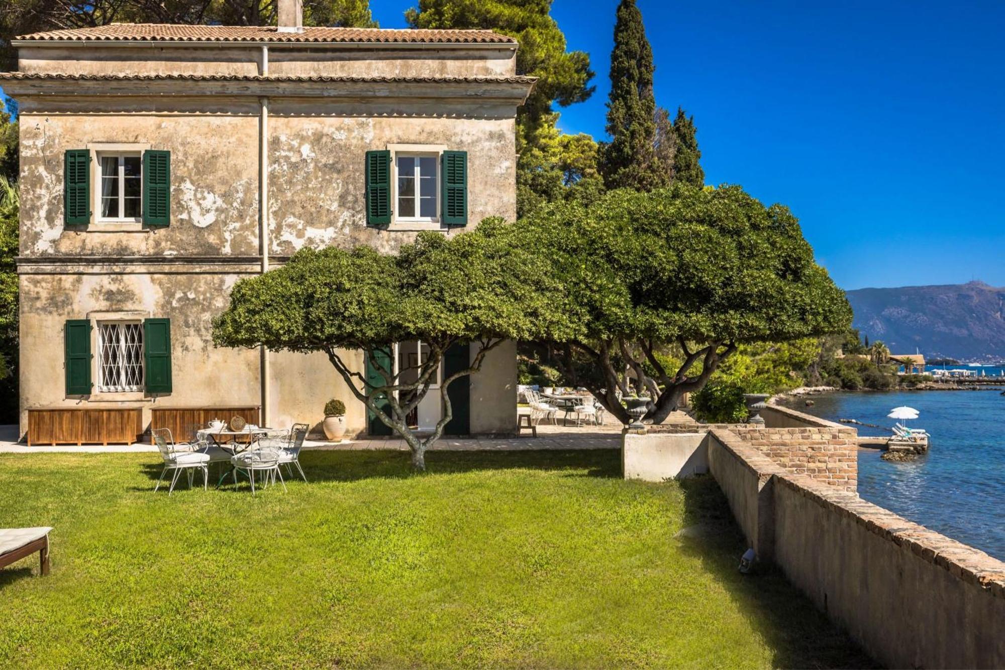 Magnificent Seafront Corfu - 5 En-suite Bedrooms -the Durrells House | Historic Elegance & Modern Luxuries - Direct Access & Private Heated Pool Villa