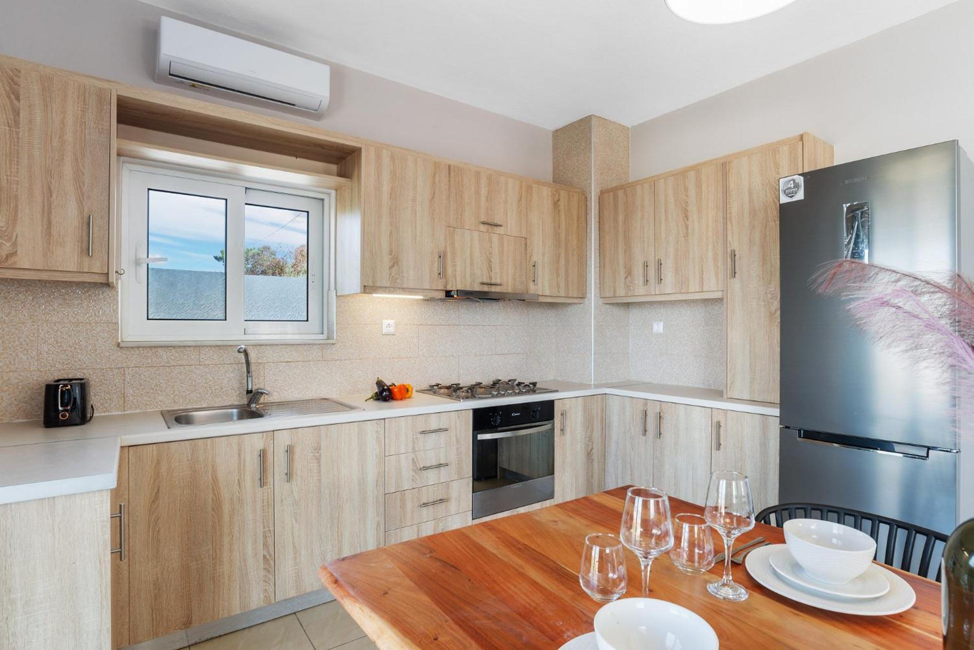 Amazing View Villa-mathaios In -by Apokornas Villa *