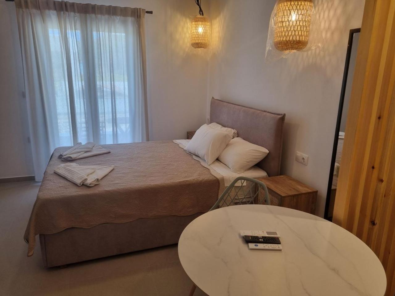 Achilli Apartment *