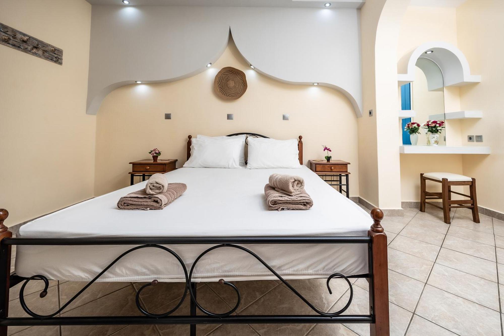 Lefkes Aparthotel *