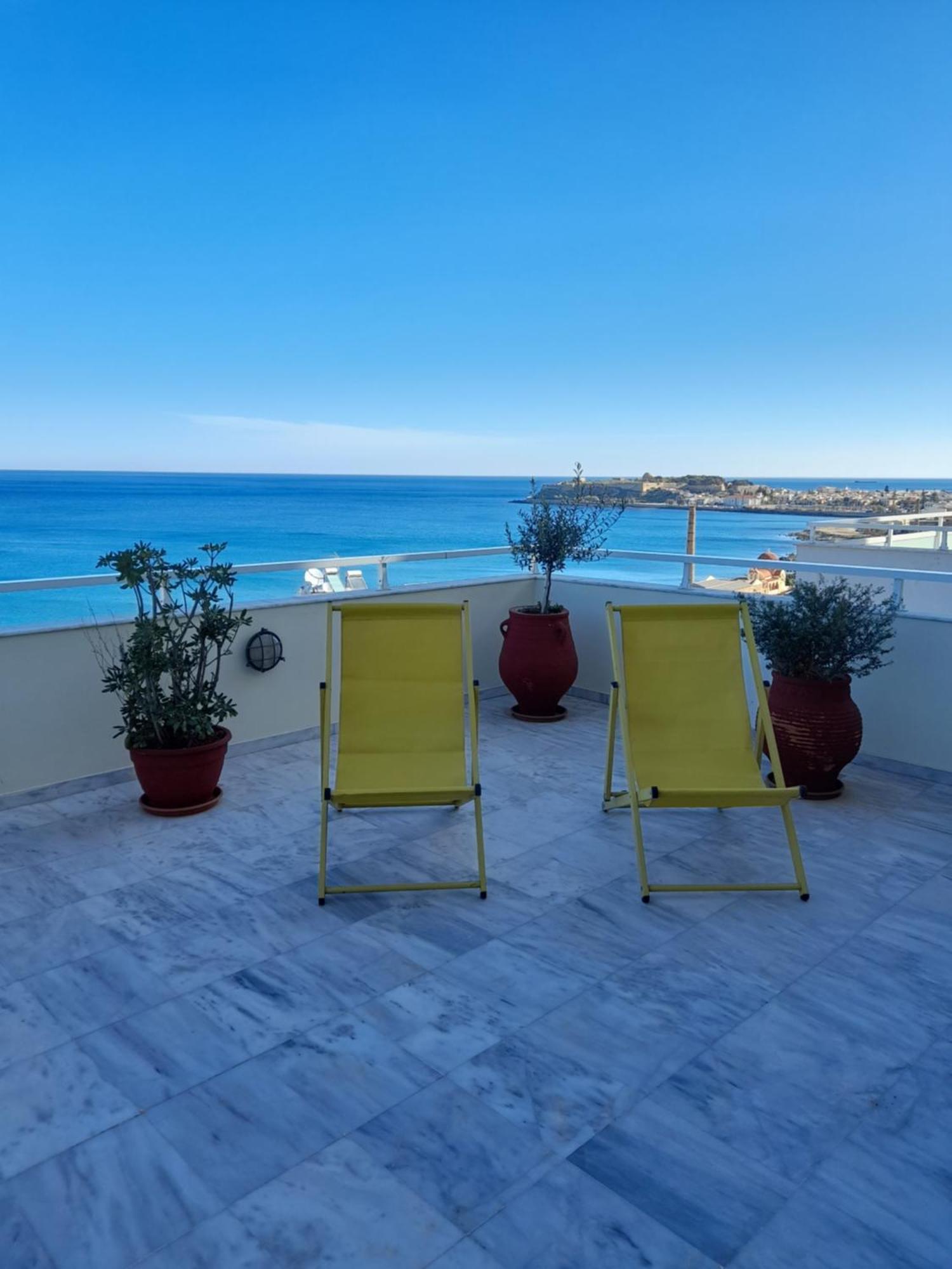 Apartment Seaview Flora's Luxury Apartment-300meters From The