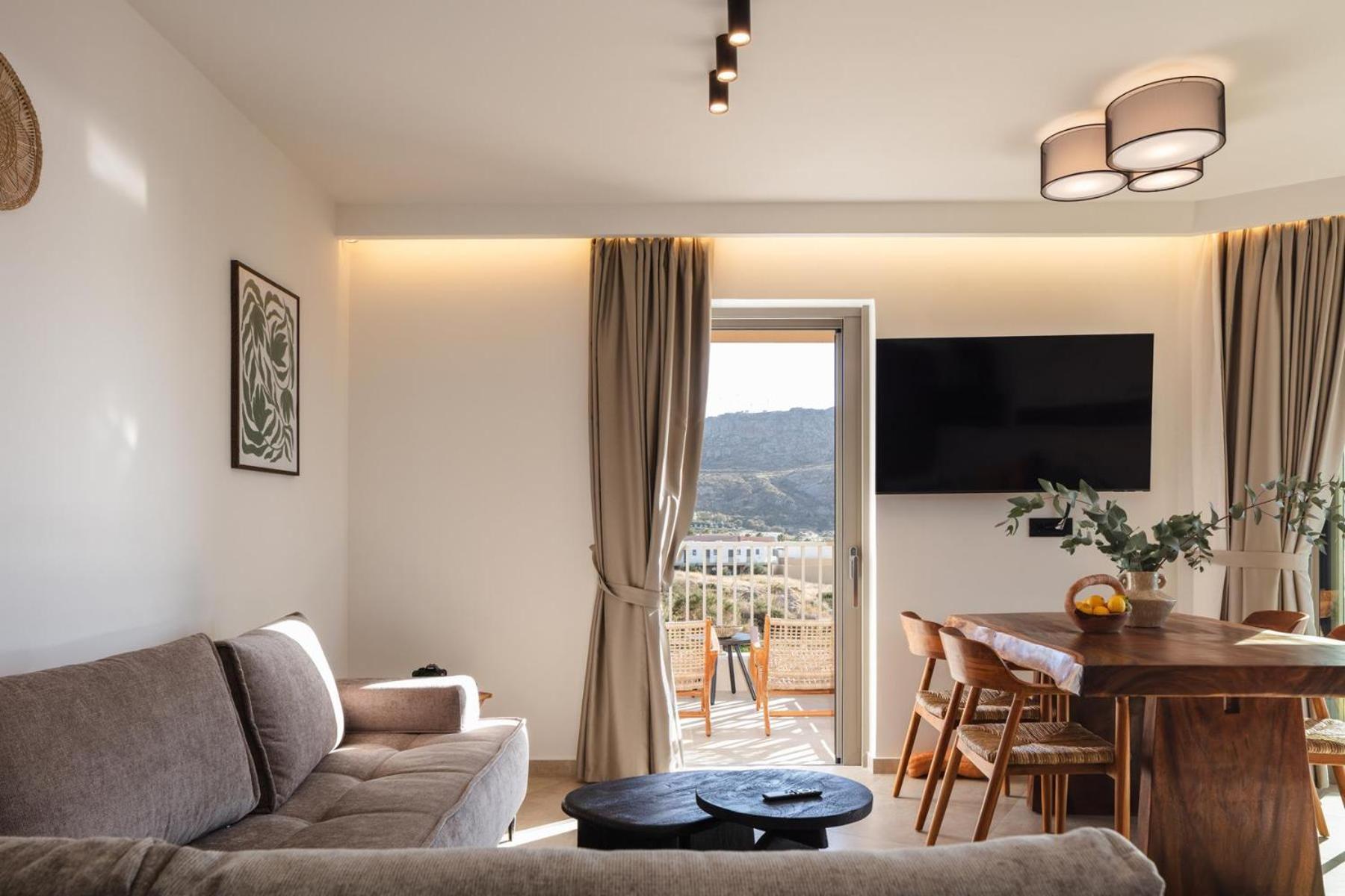 Ririka Living, New Feel-at-home Luxury Plakias