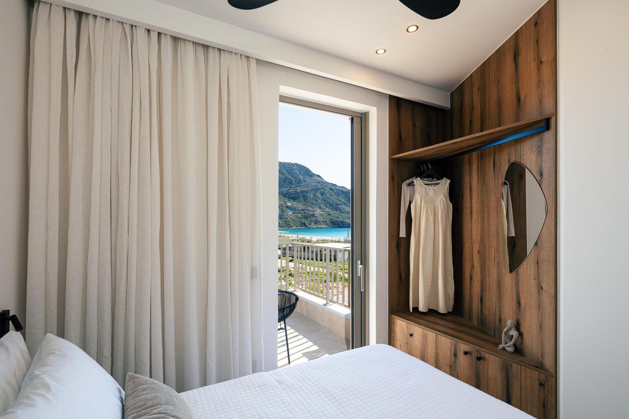 Ririka Living, New Feel-at-home Luxury Plakias