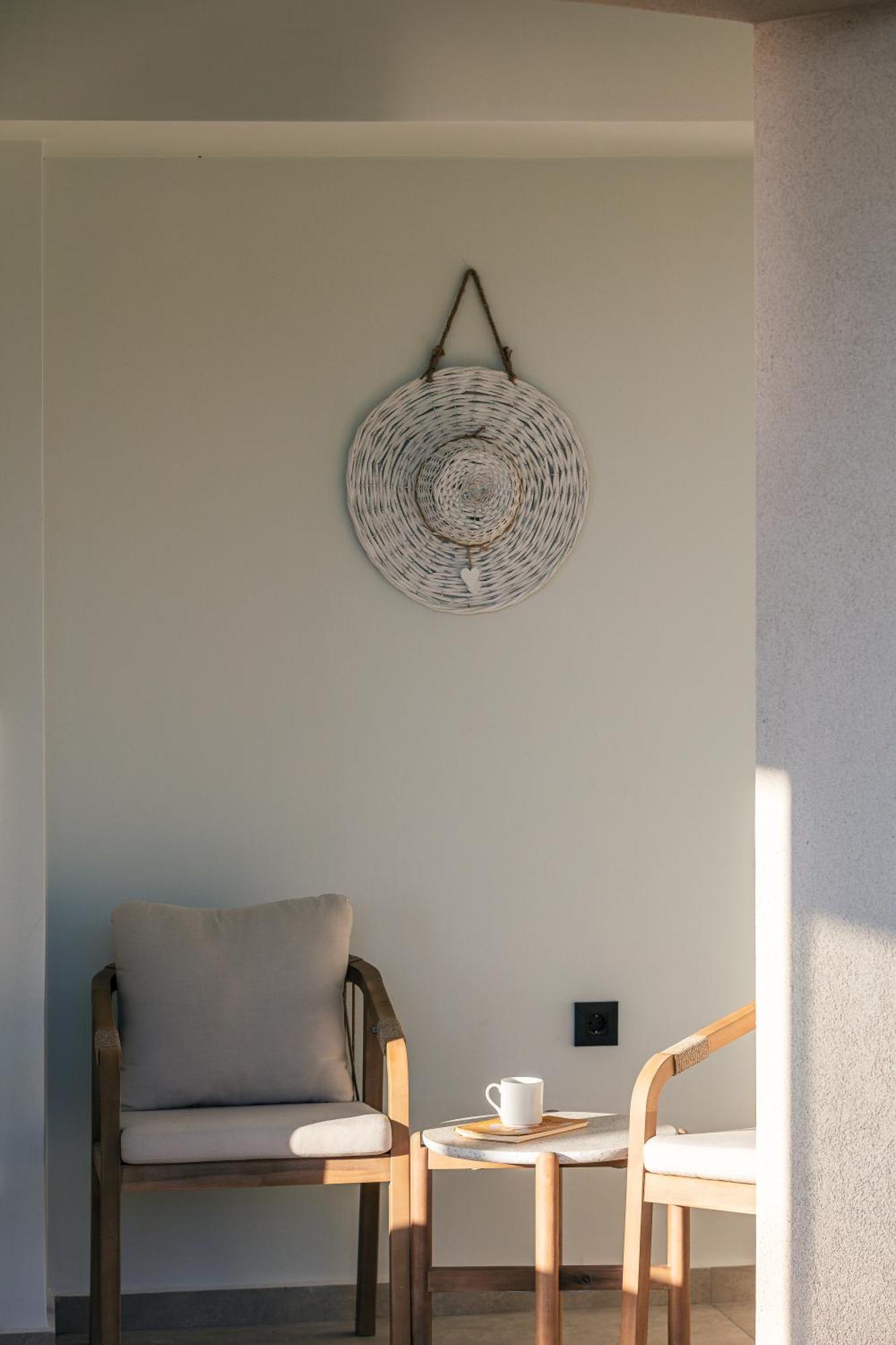 Ririka Living, New Feel-at-home Luxury Apartment