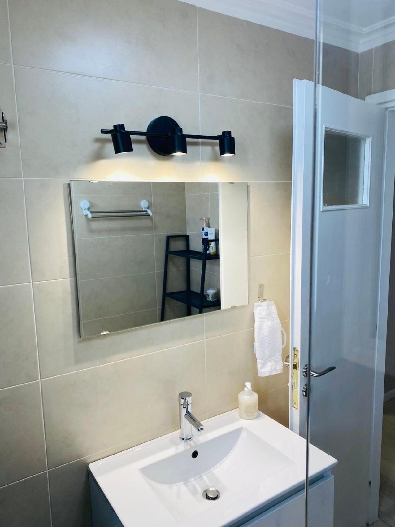 Glyfada Apartment *