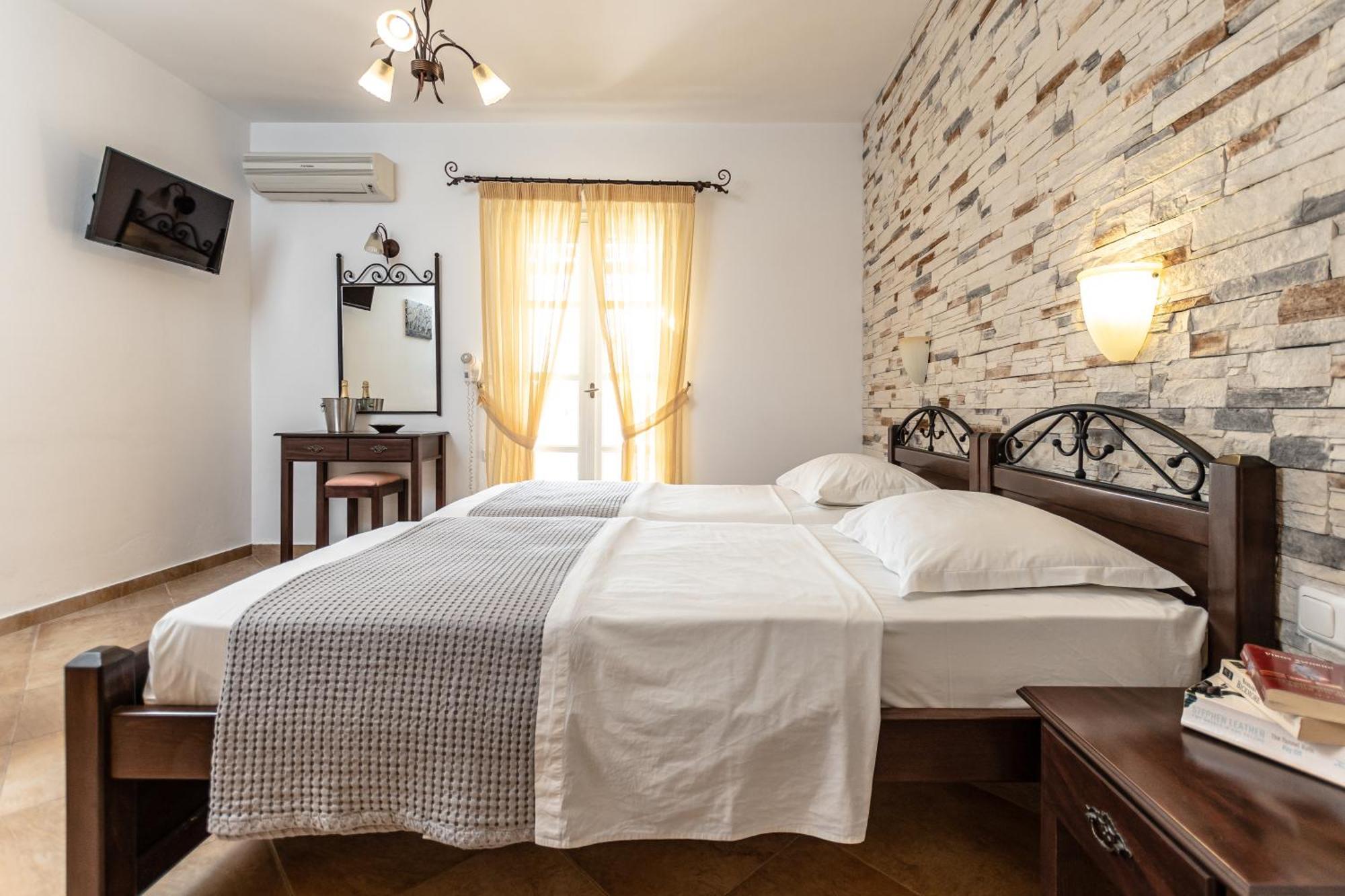Aparthotel Annita's Village 3*