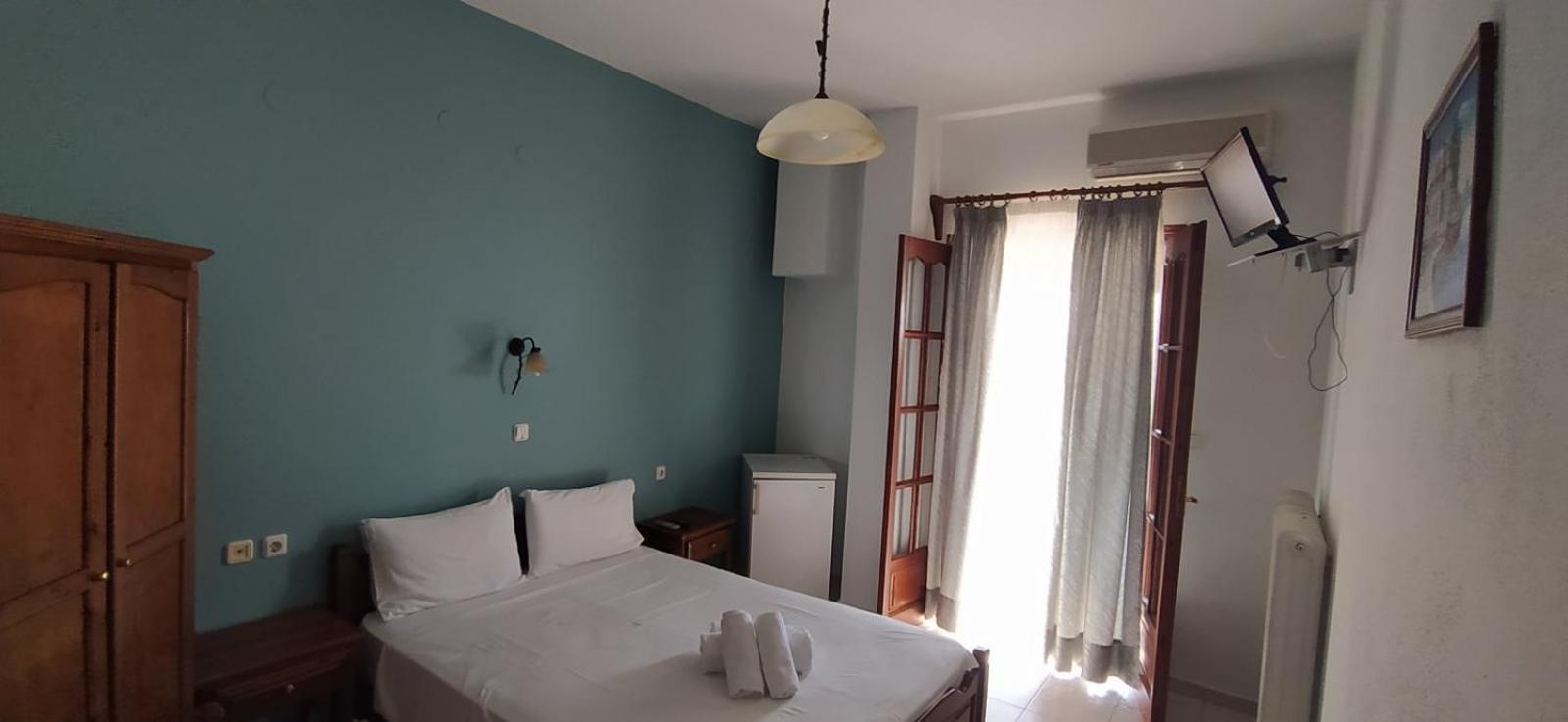 To Limanaki Guest house 3*
