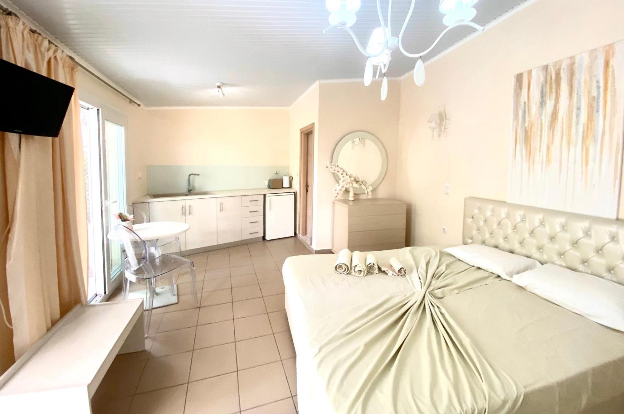 Sotiris Superior Aparthotel Myrina