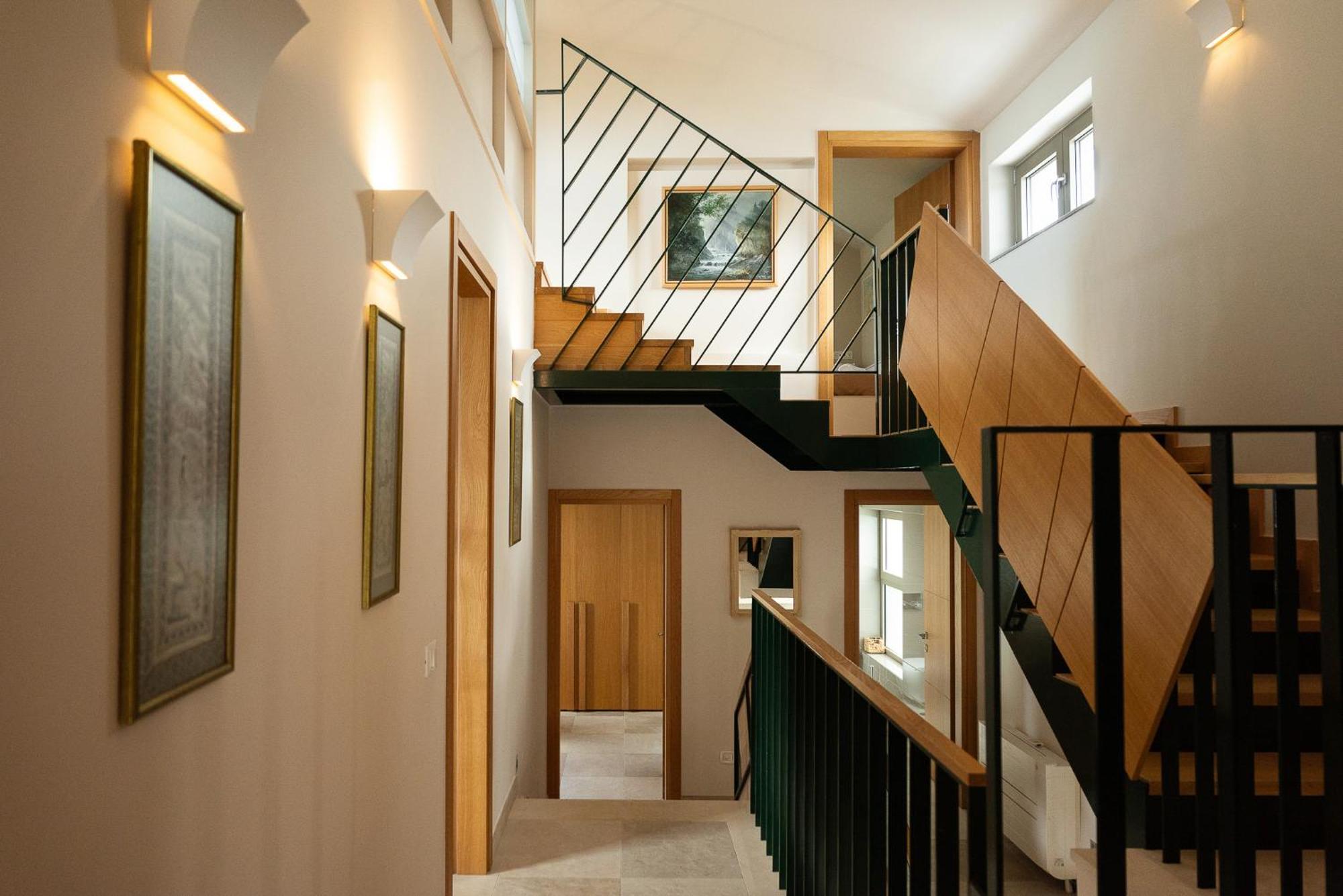 Villa Diktamon Retreat Luxury