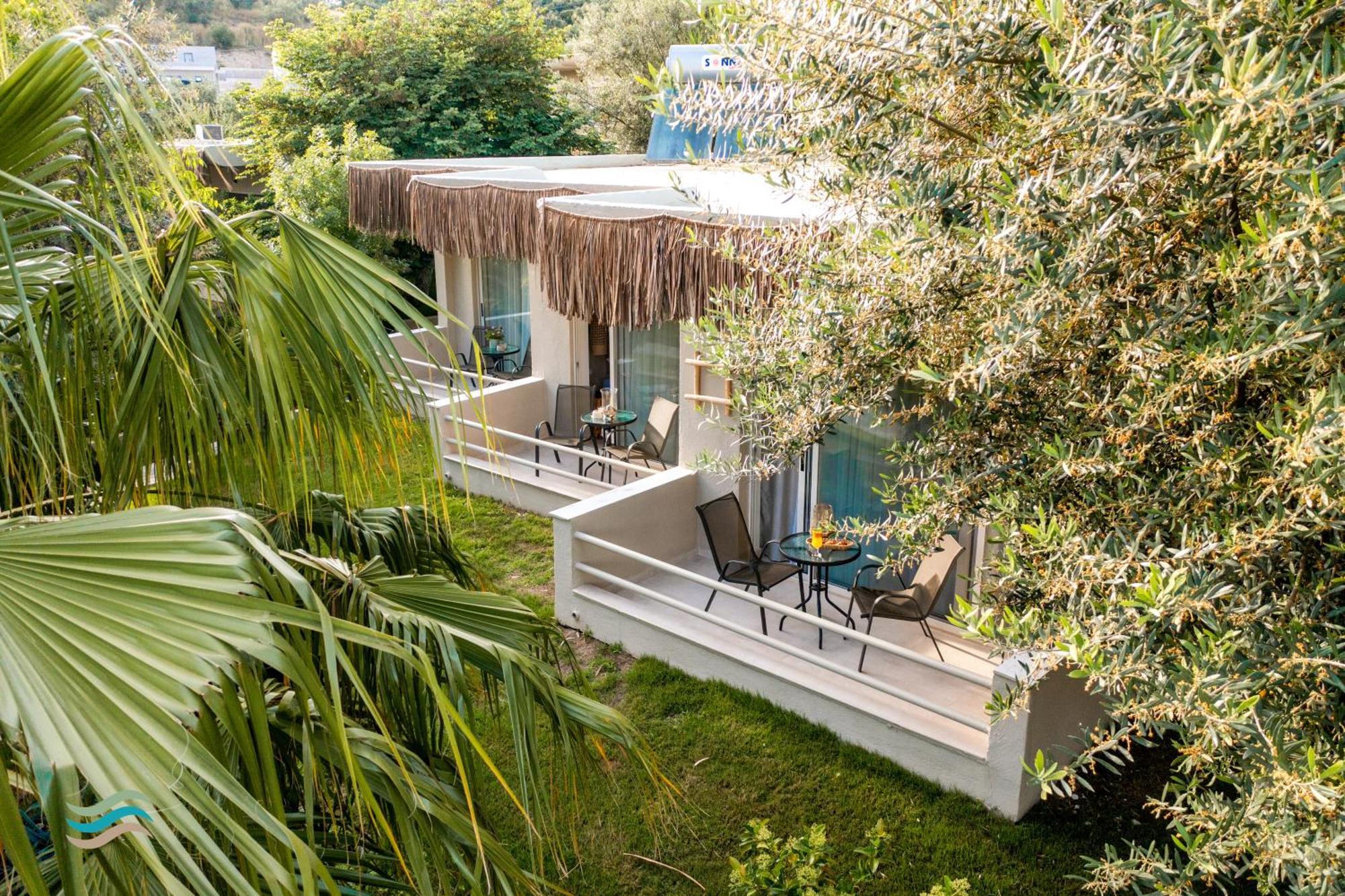 Hotel Seaside Plataria