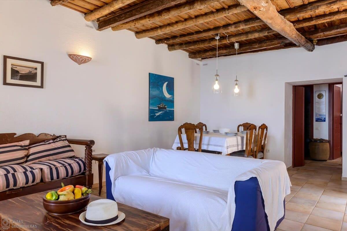 Holiday home Waveside Sanctuary - Luxurious Seastone *
