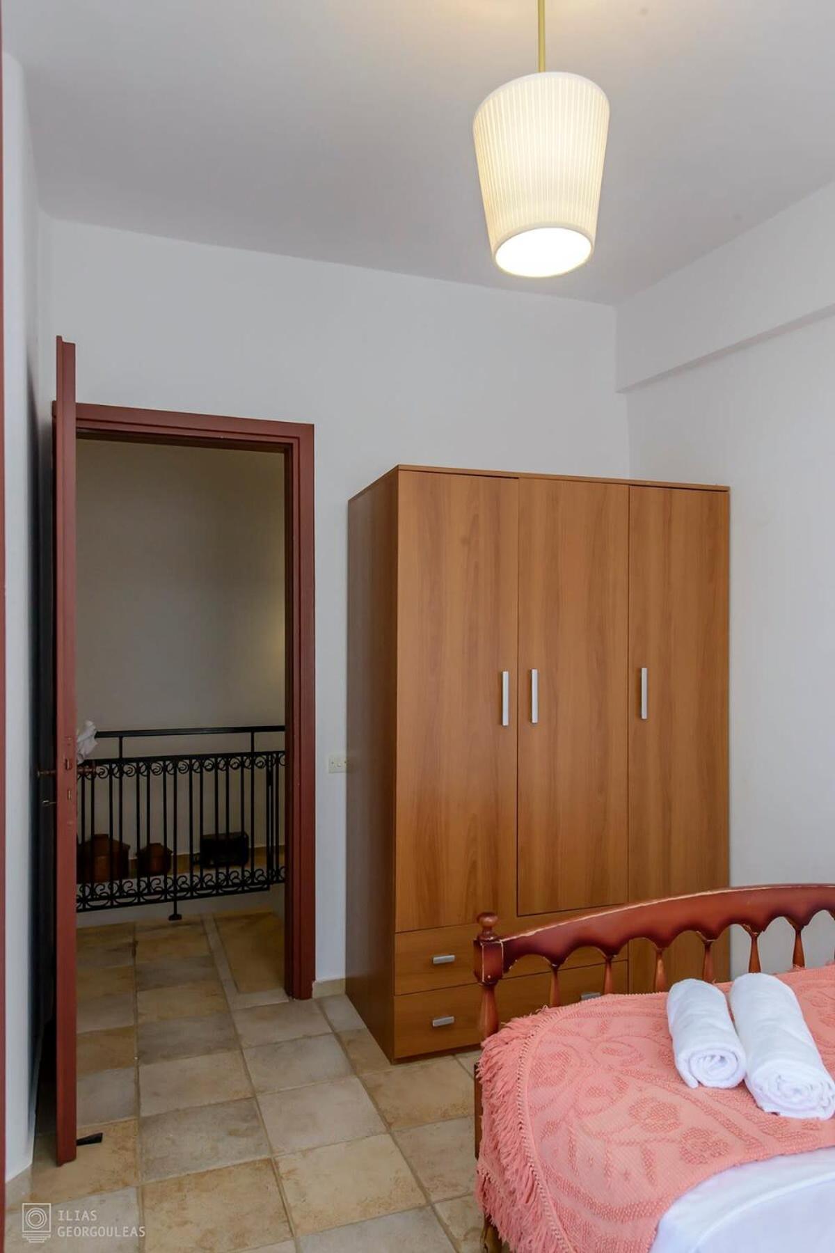Waveside Sanctuary - Luxurious Seastone Holiday home *