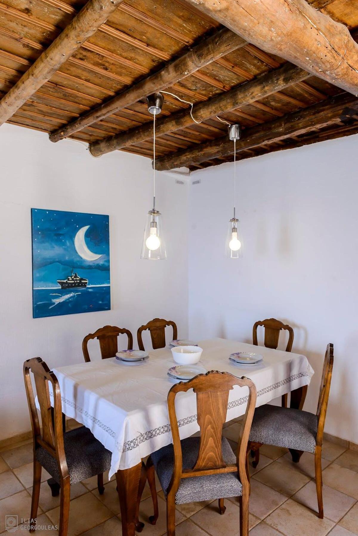 Waveside Sanctuary - Luxurious Seastone Holiday home