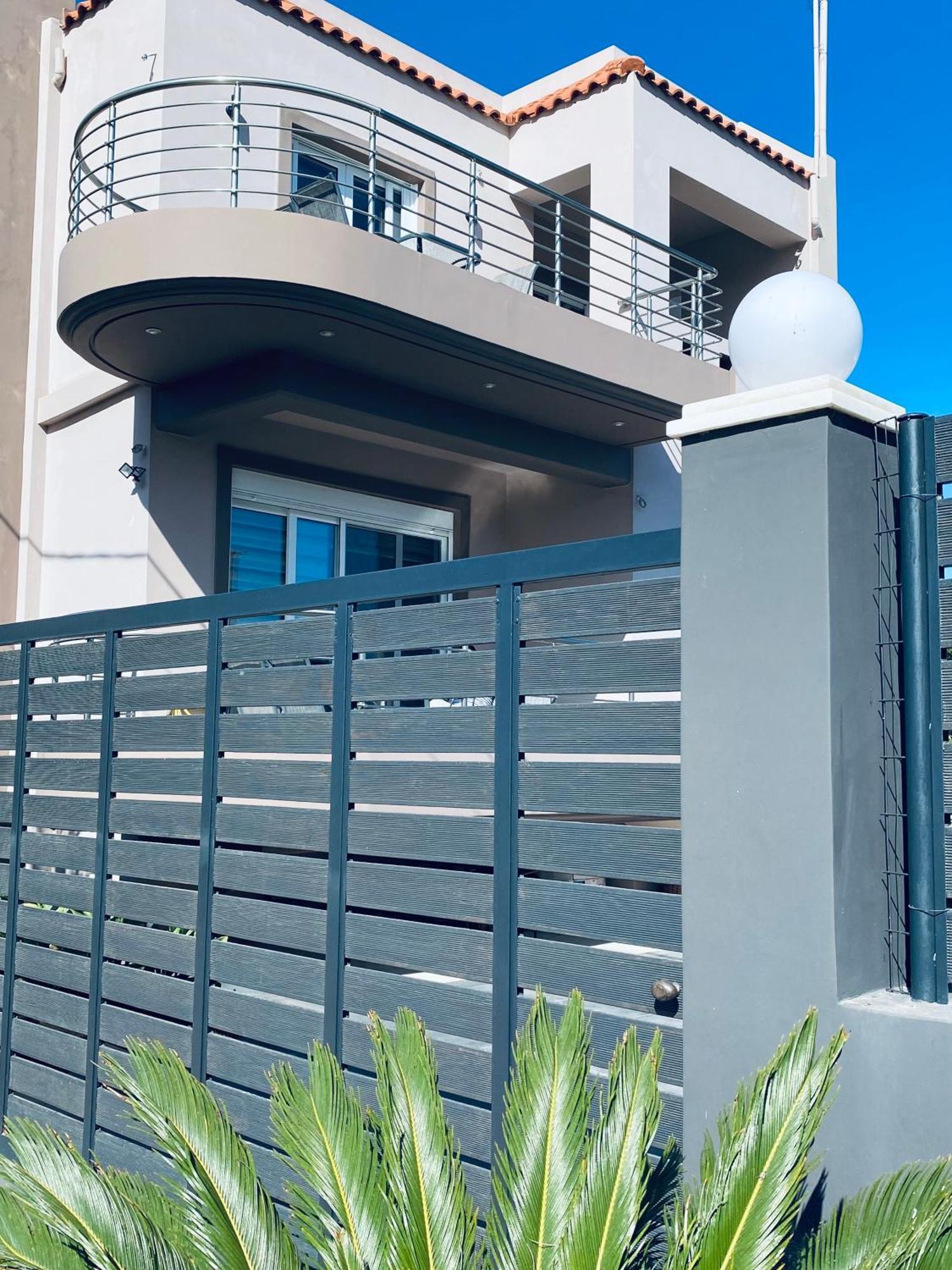 Keskos Luxury Villa *