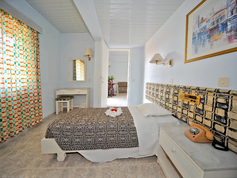 Apollon Aparthotel