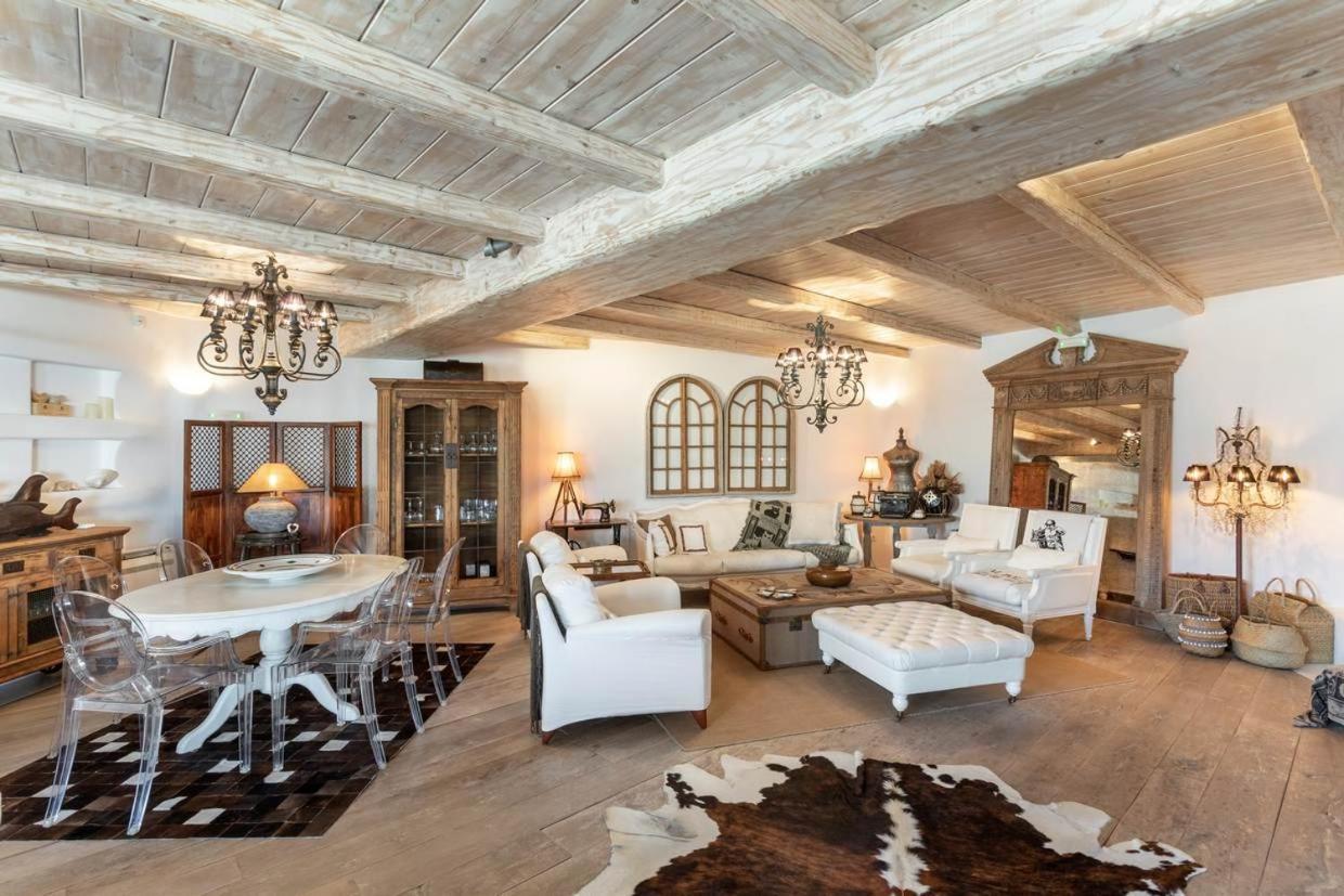 Your Mykonos X Whitelist Villa *