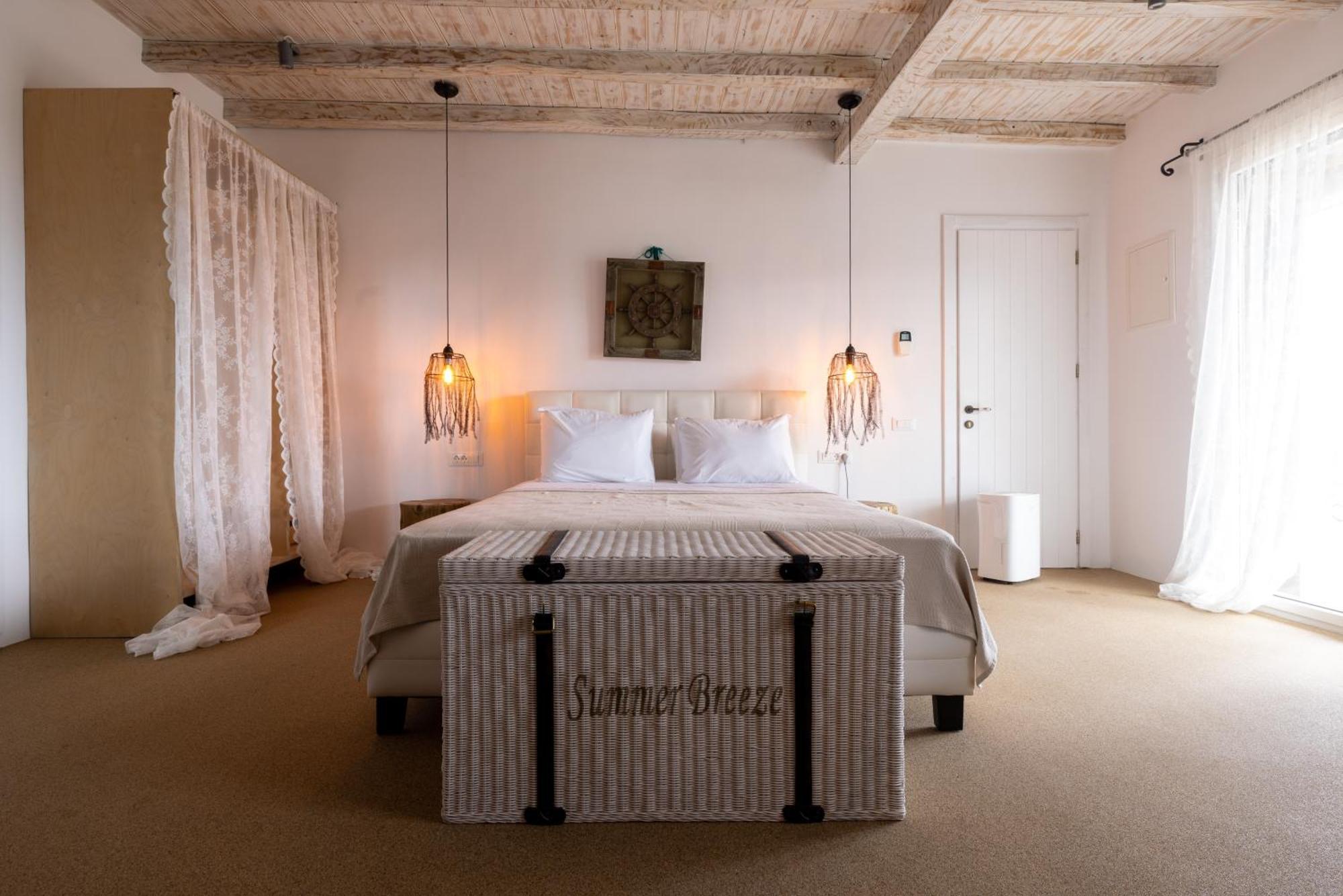 Villa Your Mykonos X Whitelist