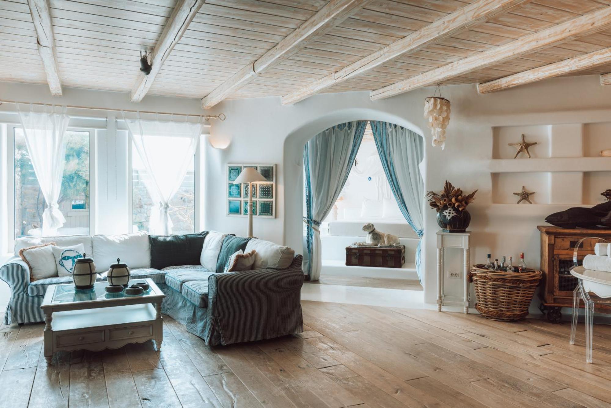 Your Mykonos X Whitelist Villa *