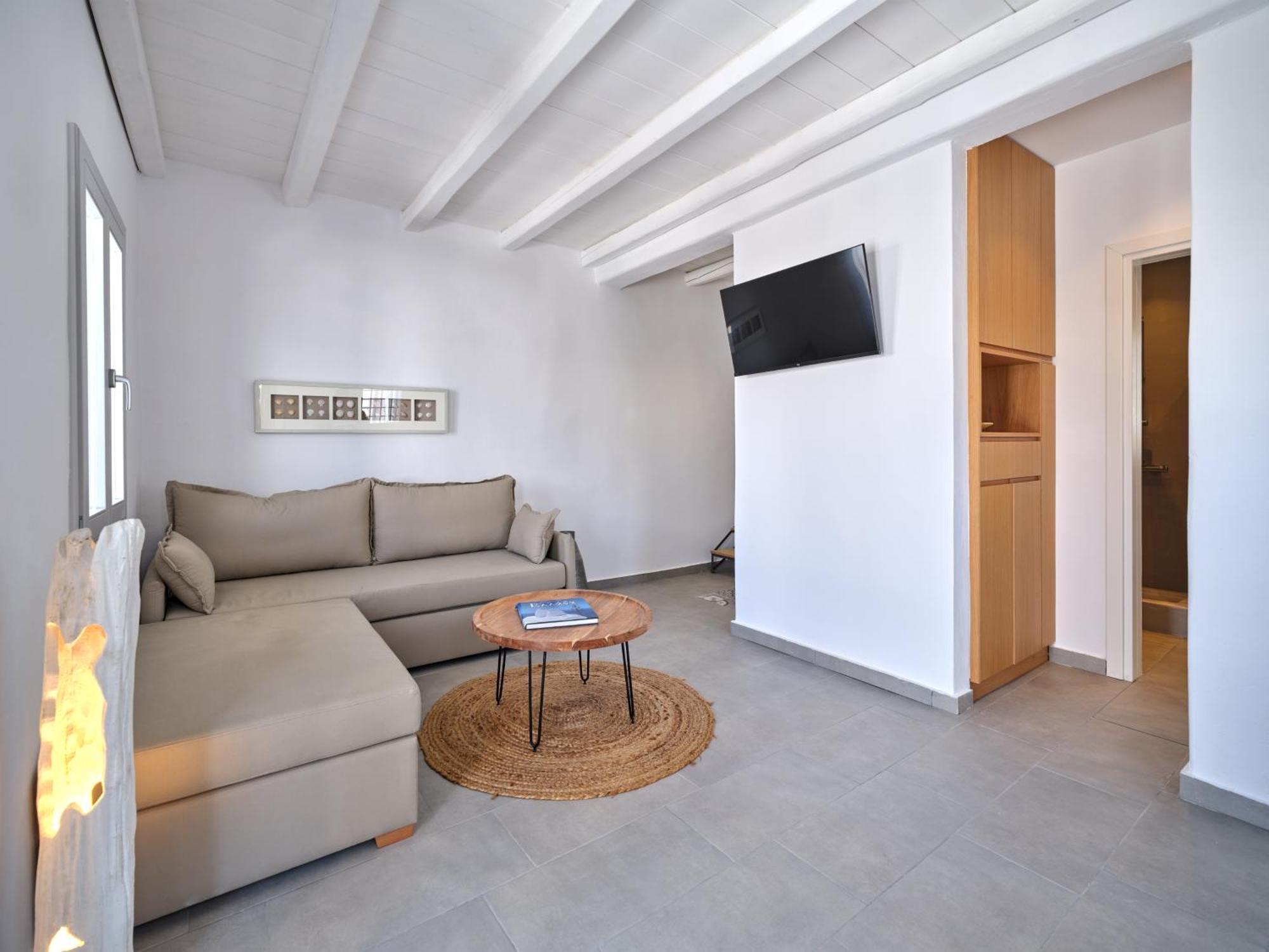 Flair Sky * Naousa (Paros)