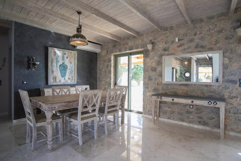 Villa αοιδή *