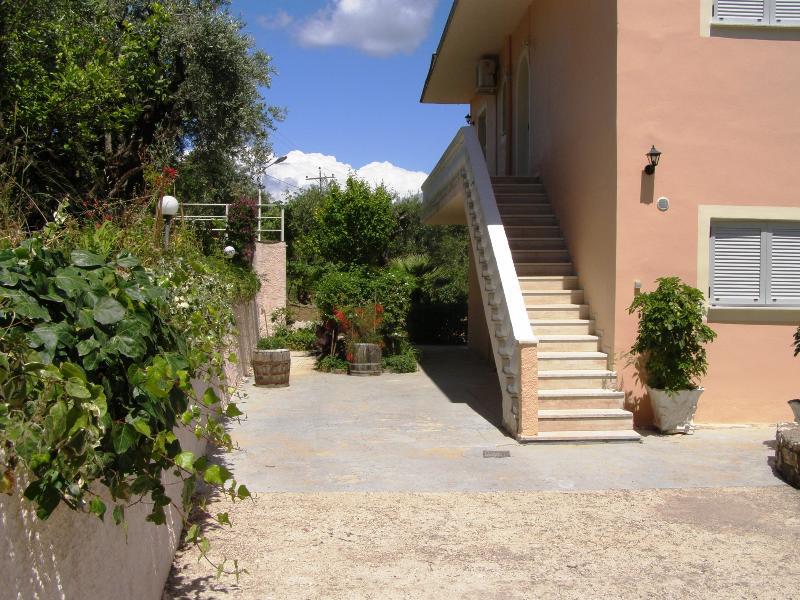 Apartment Apostolos & Eleni Family Perama (Corfu)