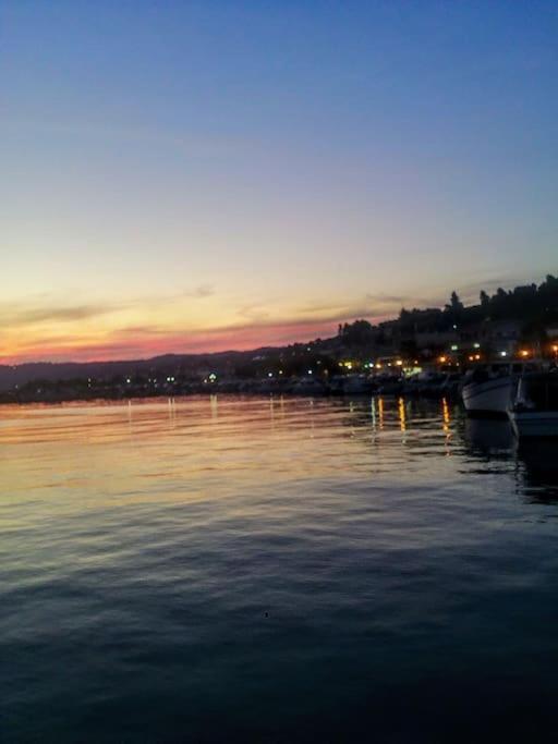 Serene Housecomplex,110m2 House By Marvellous Sea Mola Kalyva