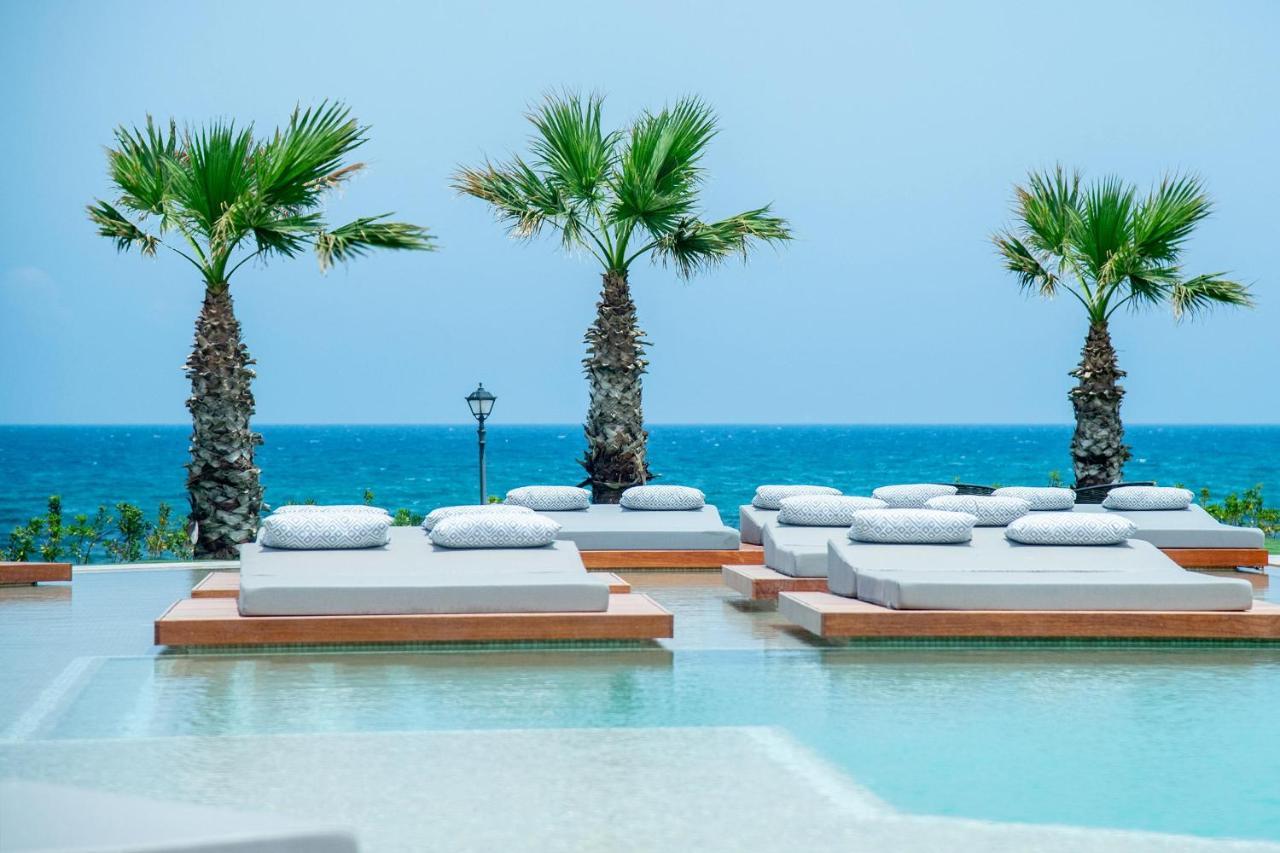 Senseana Sea Side & Aquadventure Hotel