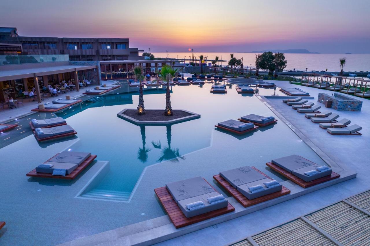 Hotel Senseana Sea Side & Aquadventure 5*