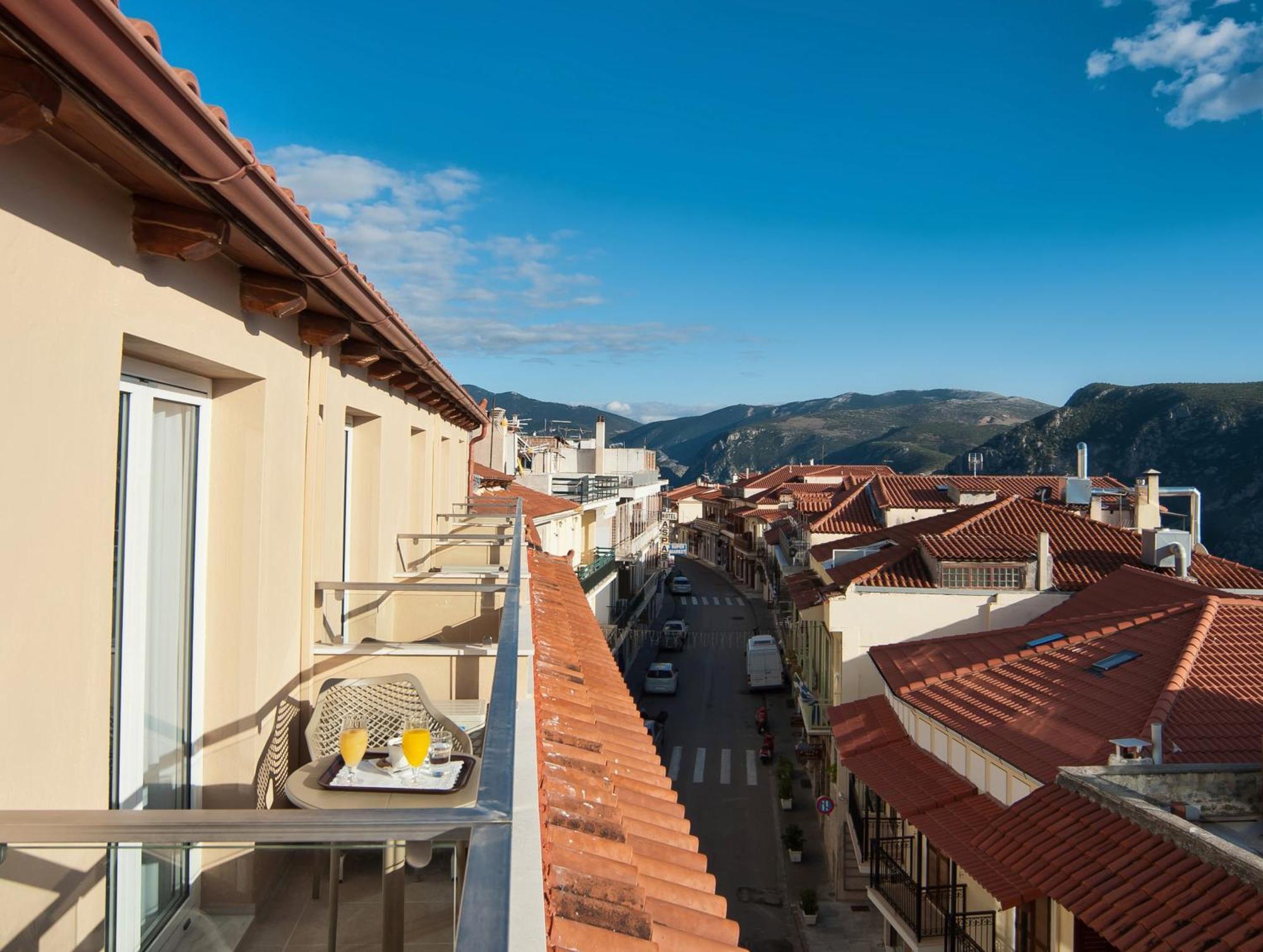 Parnassos Hotel