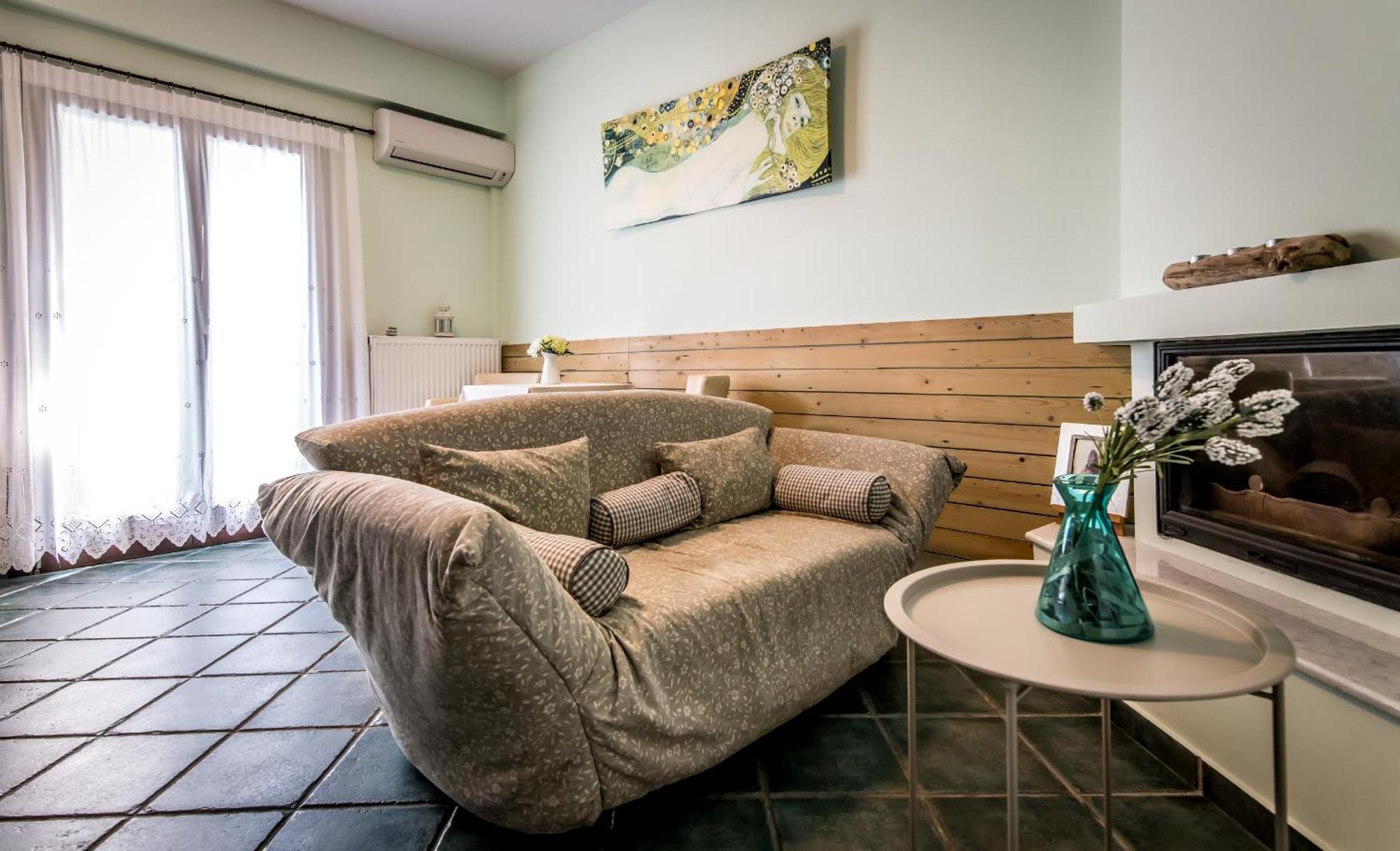 Nymfes Apartment