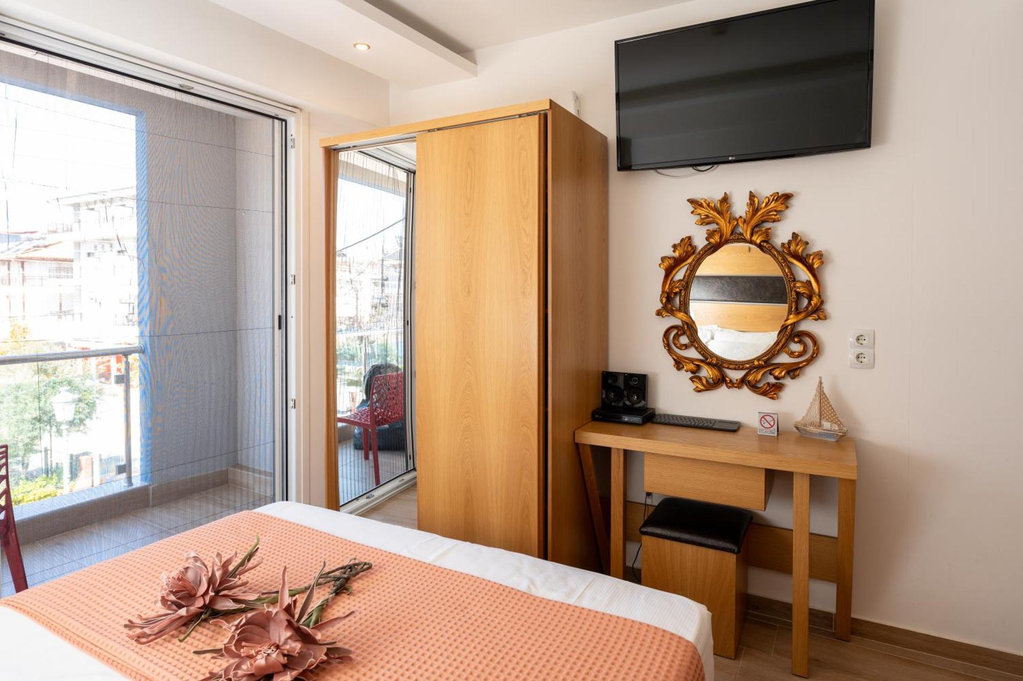 Megkas Theodoros Apartment Paralia Katerinis