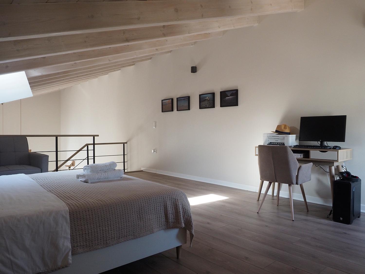 Melissinos Beachfront Apartment