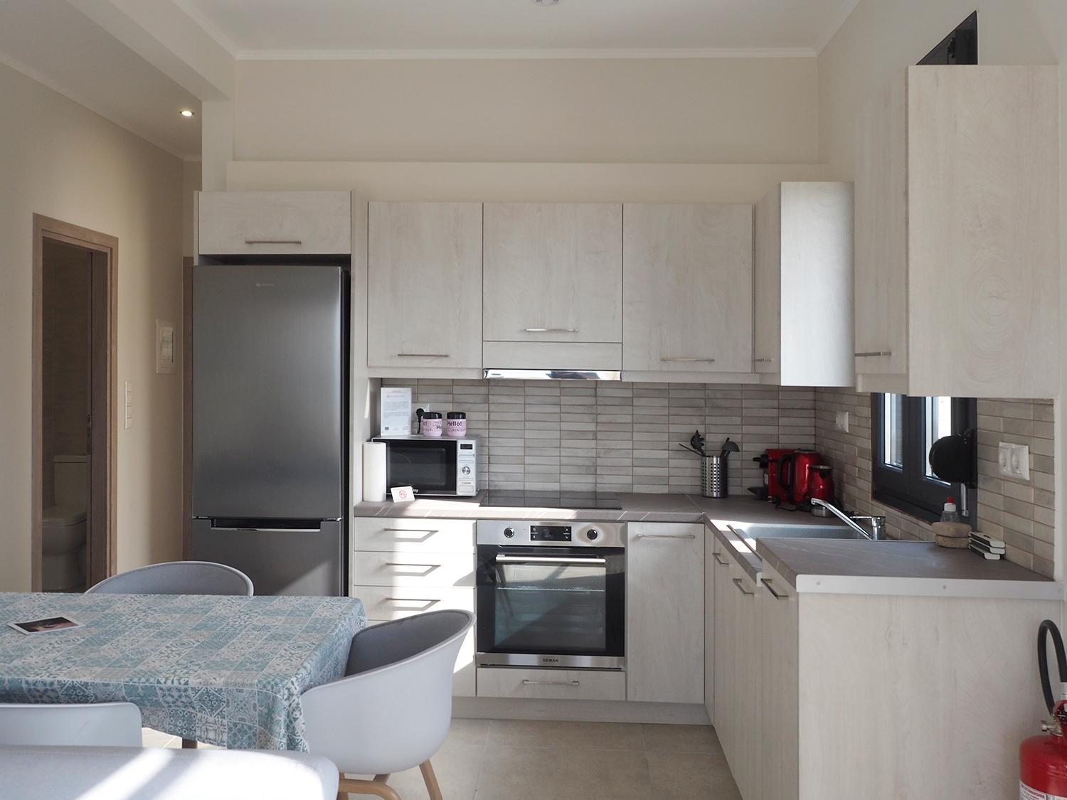 Melissinos Beachfront Apartment Komi (Chios)