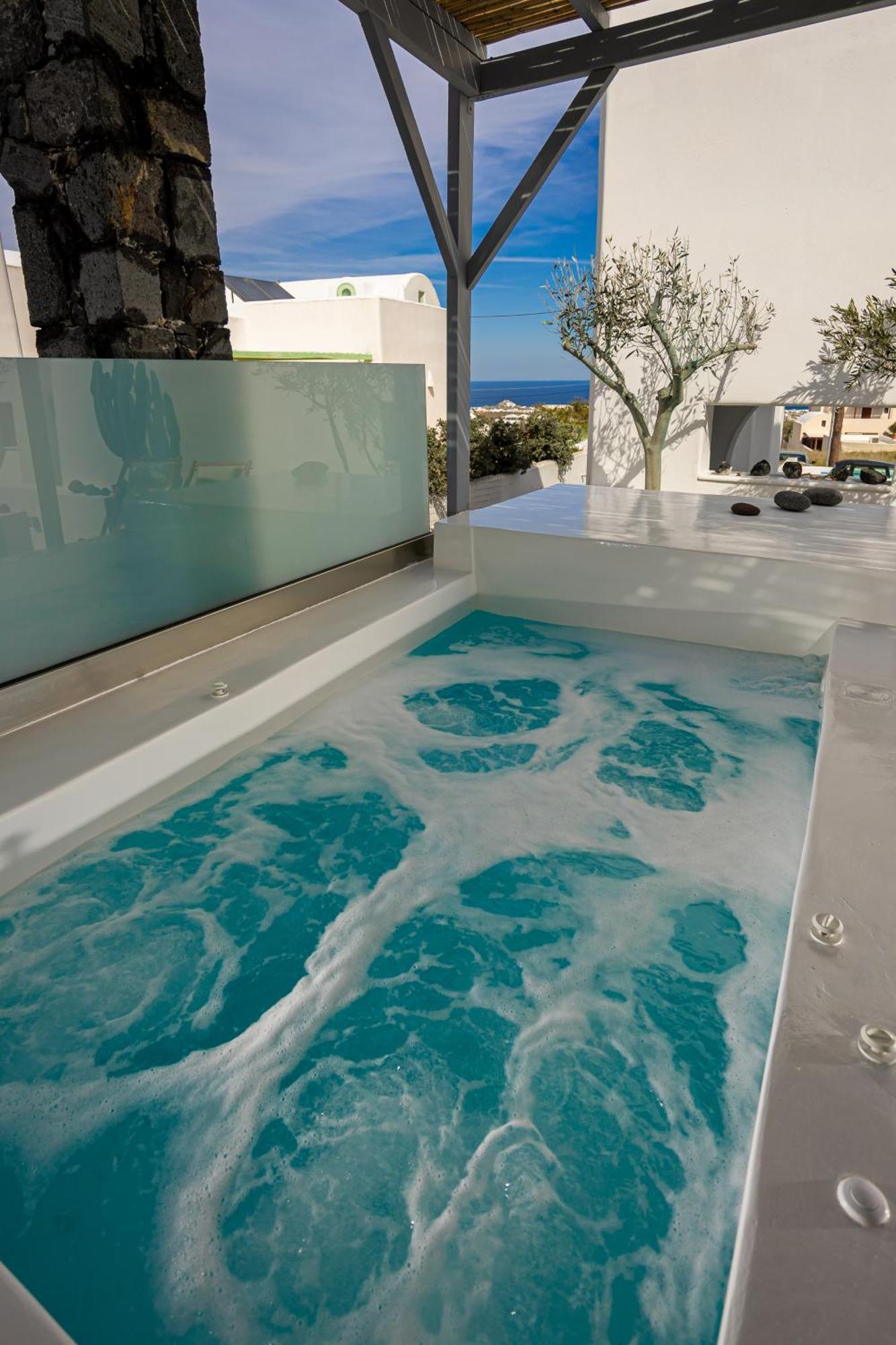Misilia Santorini Cycladic House With Jacuzzi Villa *