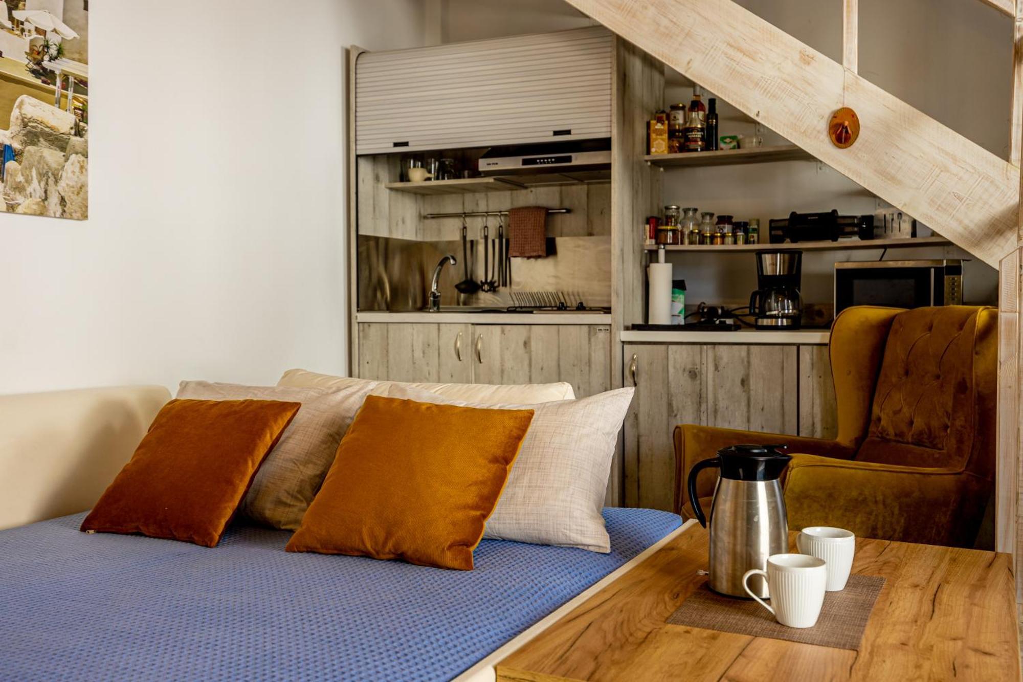 Misilia Santorini Cycladic House With Jacuzzi Vothon