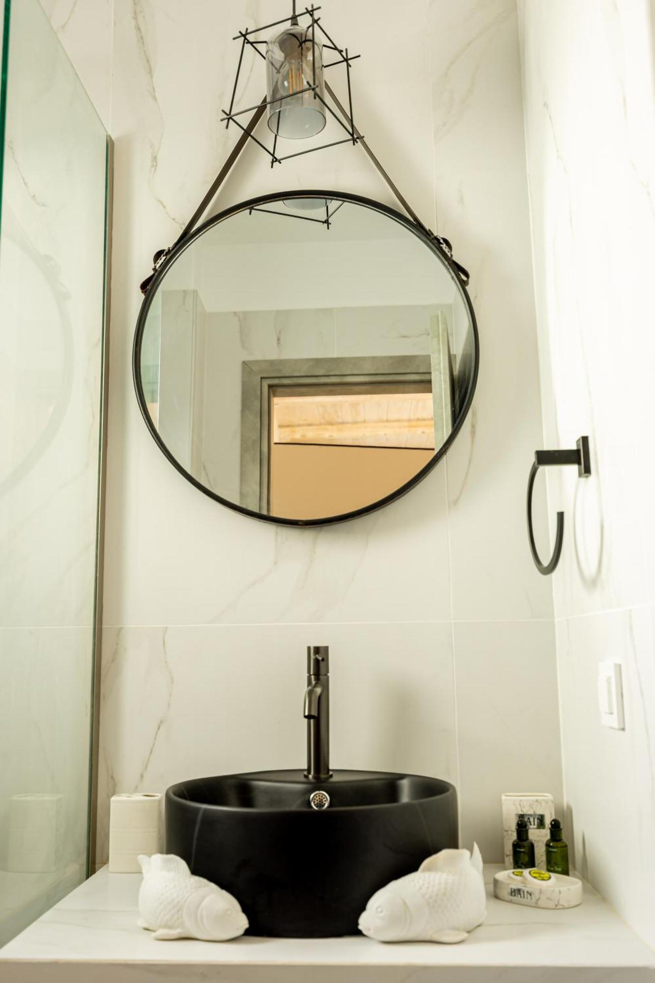 Misilia Santorini Cycladic House With Jacuzzi Villa