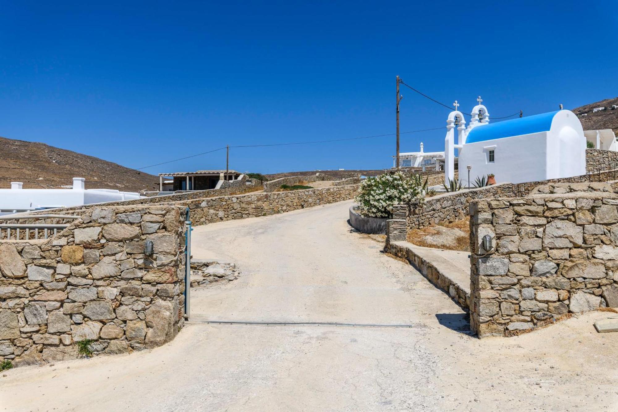 Holiday home Emerald Bay 4br With Pool By Lia Mykonos Town