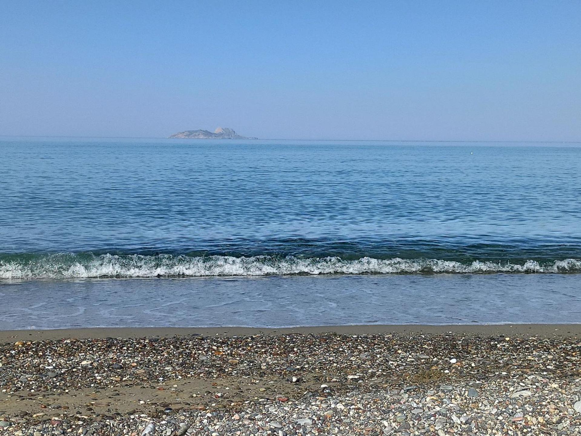 Apartment Alkioni Suites, Beachfront, With Mountain View *