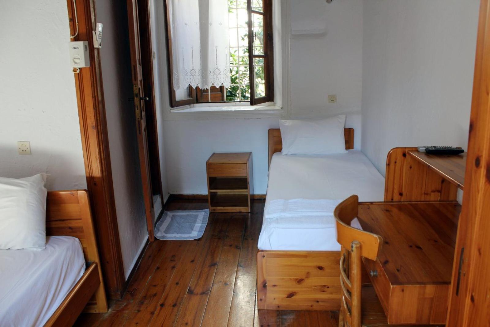 Sotos Skopelos Town