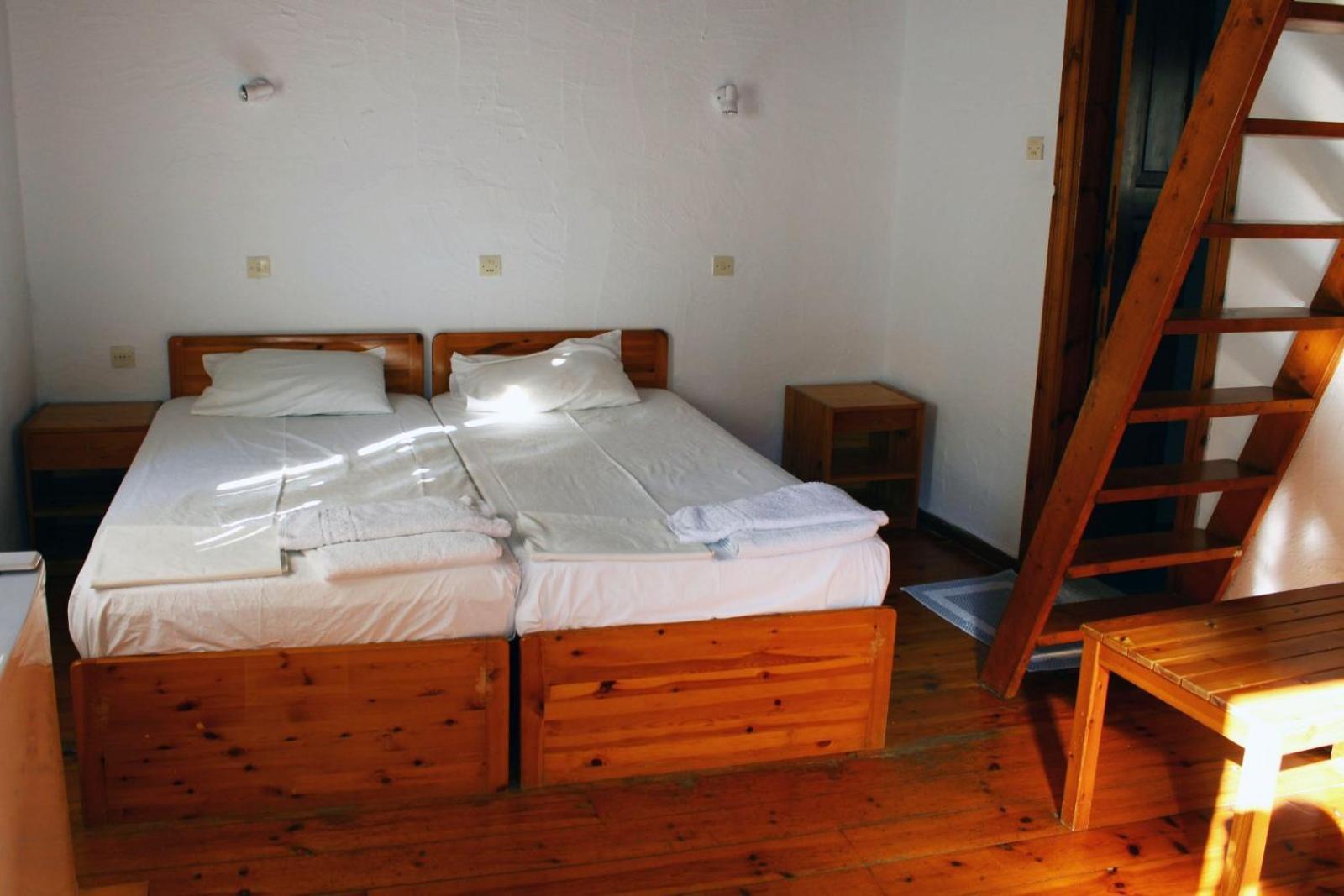 Guest house Sotos Skopelos Town