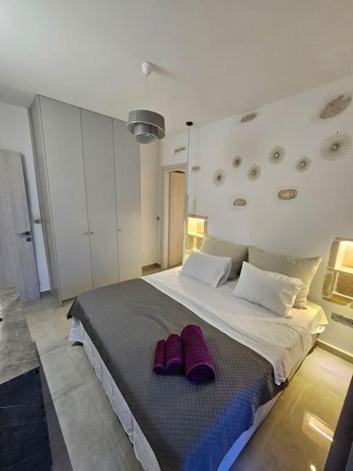 Hillhouse Holiday home Drios