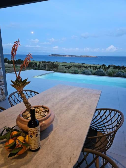 Holiday home Hillhouse Drios