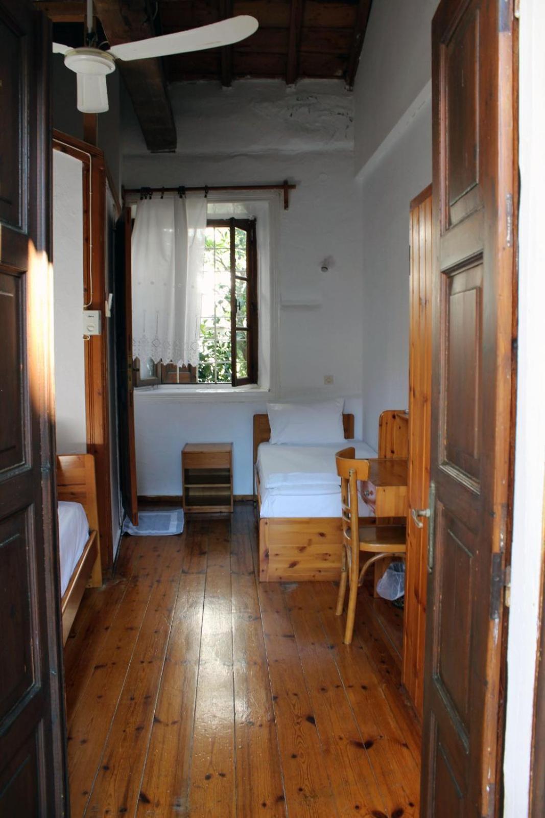 Guest house Sotos *
