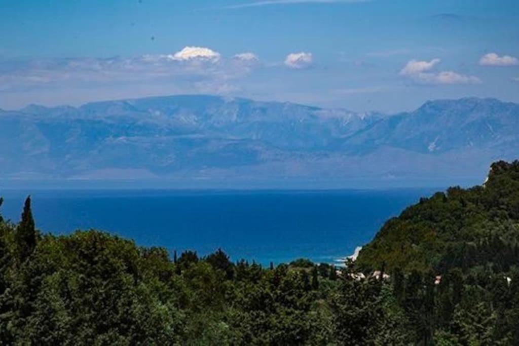 Zacharenia Cozy House With Sea Views