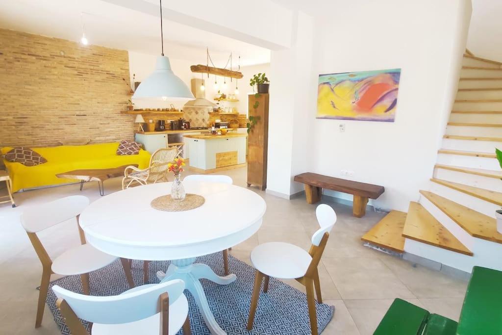 Zacharenia Cozy House With Sea Views