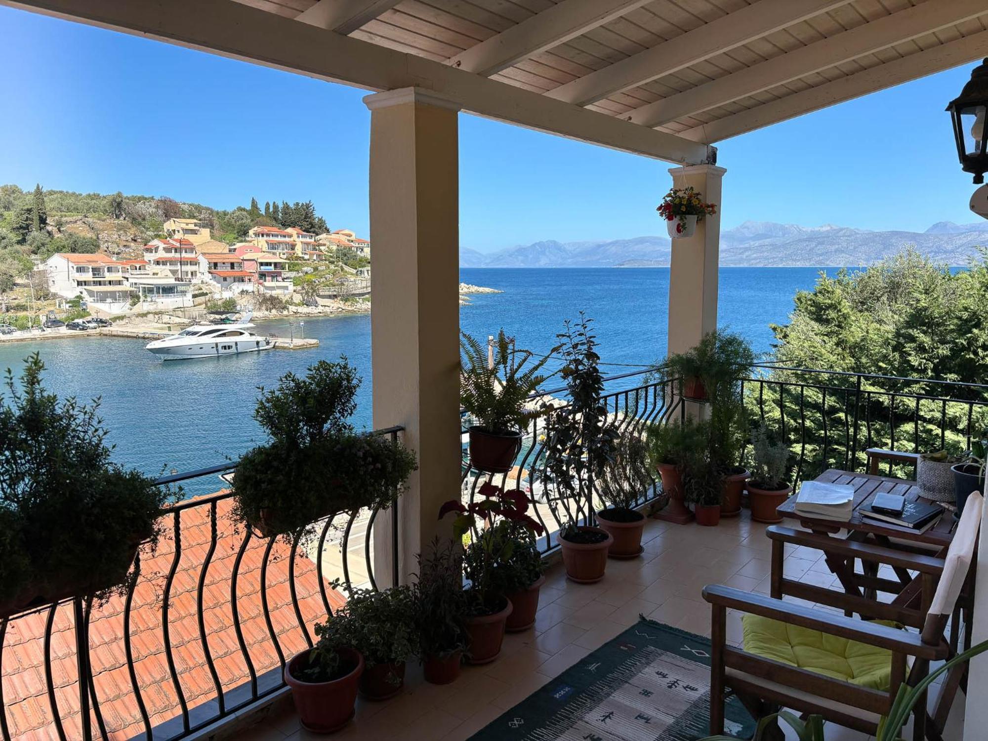 Virginia's Penthouse Apartment Kassiopi