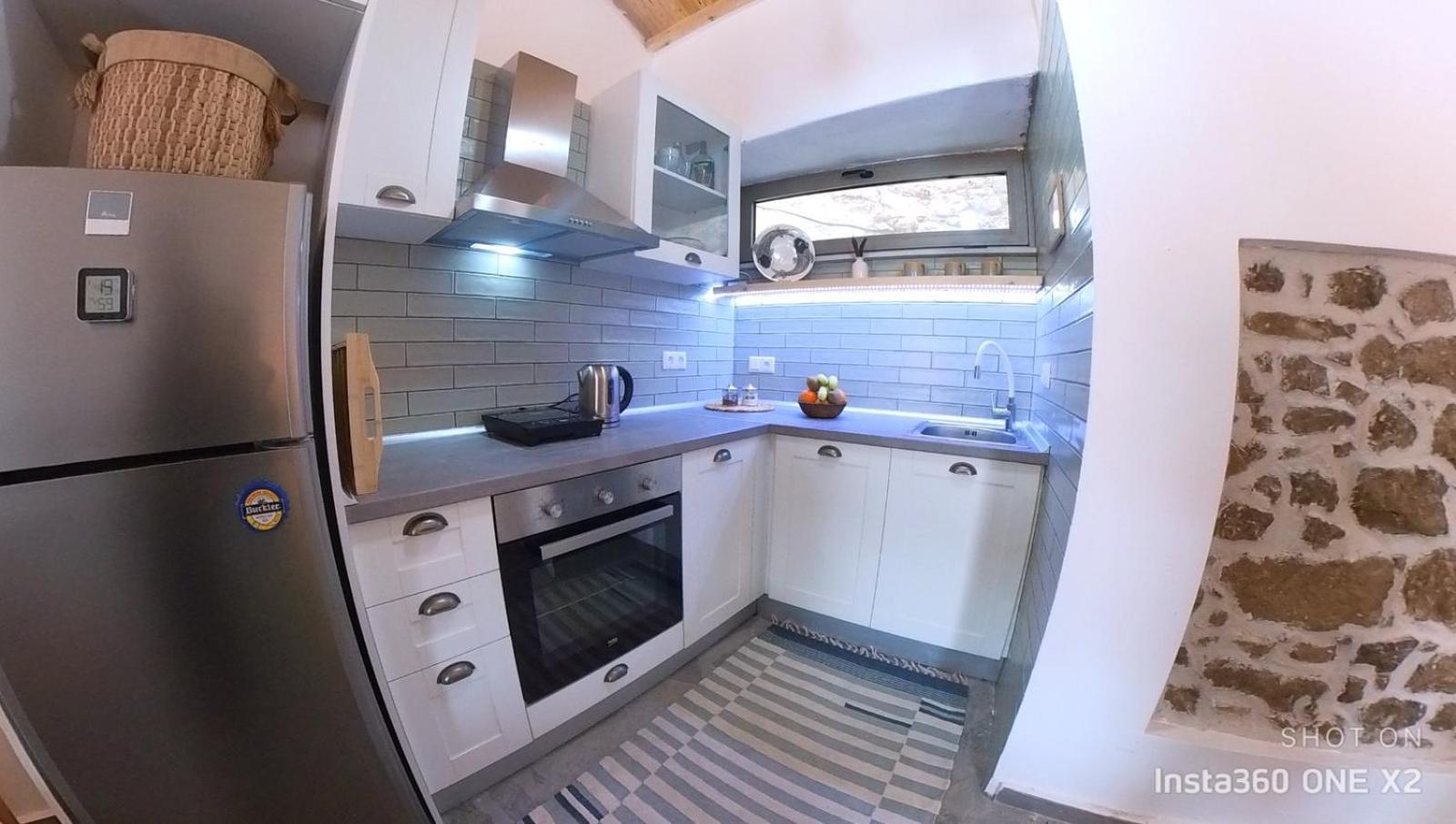 Rock Solid Stone House - Chora Holiday home