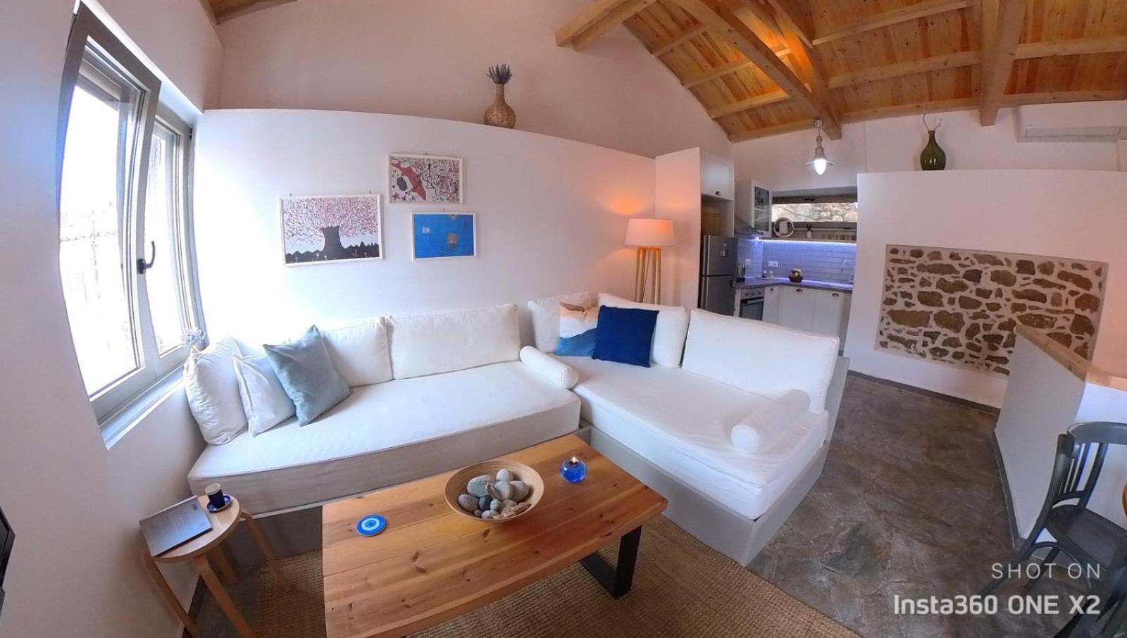 Rock Solid Stone House - Chora Holiday home