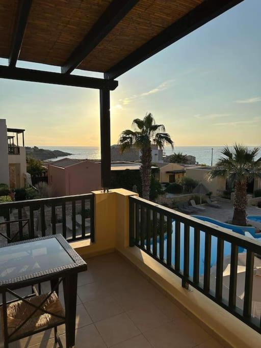 Sunset Seafront Apartment