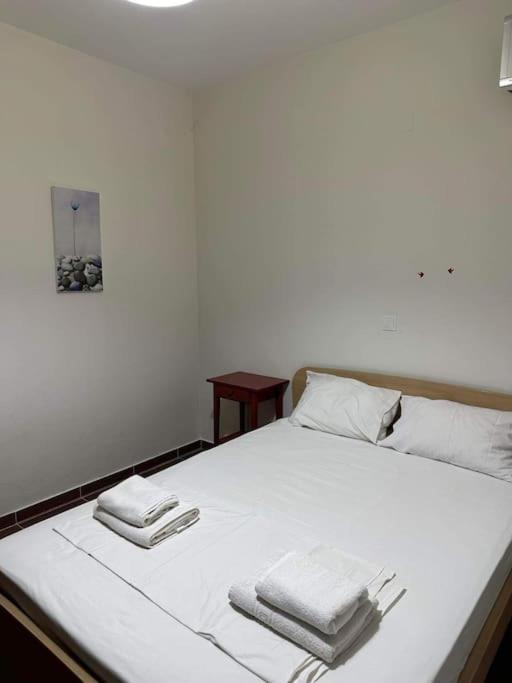 Sunset Seafront Apartment Panormos (Crete)